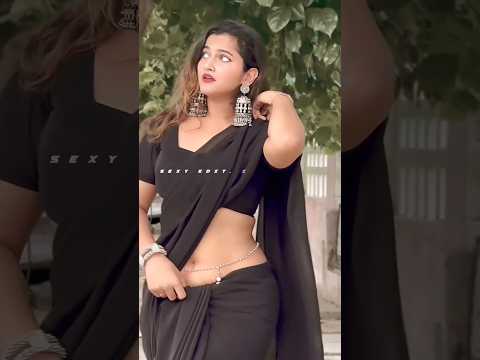 Aishwarya Kaushik Hot saree navel show #navel #hotsaree #viral #trending #ytshorts #shots