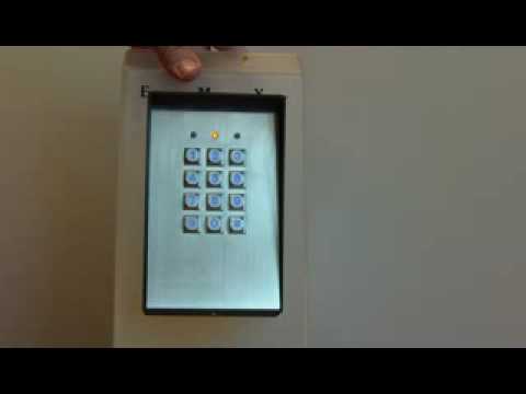 KPX-100 PROGRAMMABLE KEYPAD