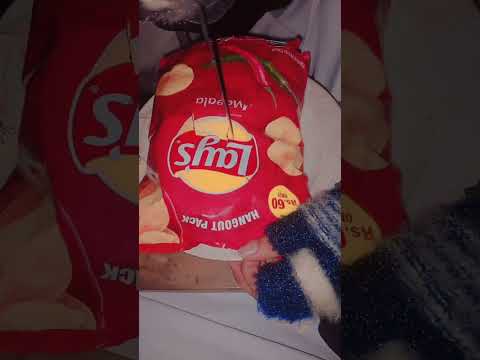 lays funny videos #funny #layspotatochips #60 #pashtofunny #attitude