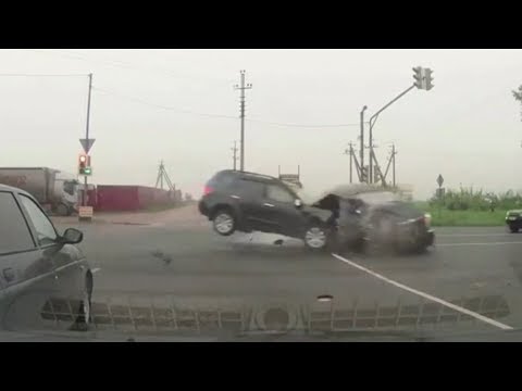 ※Do not Watch※  Crazy  Car Crash Compilation 　Horrible accident !!　No86