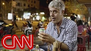 Bourdain falls in love with Vietnam's street food (Parts Unknown)