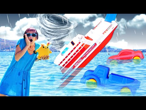 Toys play with toy boats at the beach - Videos for kids & family-friendly activities for kids