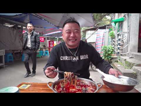 解锁川渝   第5集   风头正旺的成都鸭店，身价已接近当地首富，自此隐退于江湖。#美食 #冒烤鸭