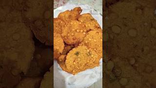 Katte Garelu |#crispykattegarelu #chekkallu#pindivantalu #tastysnackrecipe #smartkitchentelugushorts