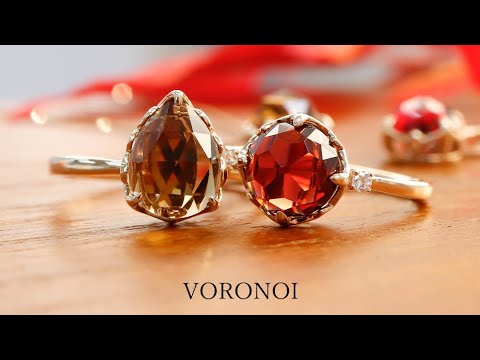 あなたのコレクションにVORONOIのワクワクするジュエリーを💎