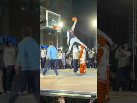 Jahki Howard Dunks Over Bruce Pearl and Aubie! #auburn #dunk #collegebasketball