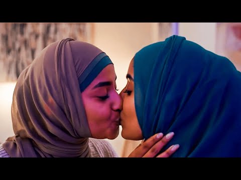 Muslim Women in Turban Kissing | Hot Lesbian Kissing