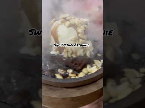 Sizzling brownie dessert #dessertlover #foodie #food #happiness #tasty #mindblowing taste#viralvideo