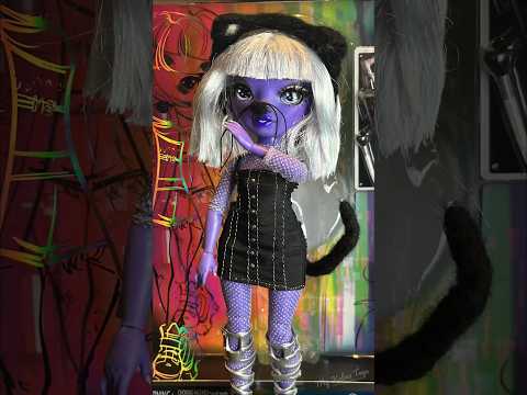 Hey Kitty, Trick or Treat? - Rainbow High and Lol Surprise Stop motion #shorts