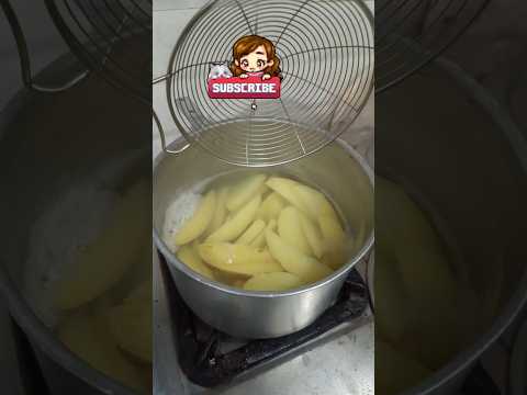 Viral Potato Recipe 🥵😱 #potatowedges #viralfood #trending #viral #food #potato #recipe #shorts