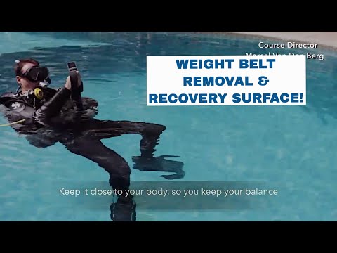 Weight Belt Removal and Replacement Surface • PADI Open Water Diver Course - Scuba Diving Tips