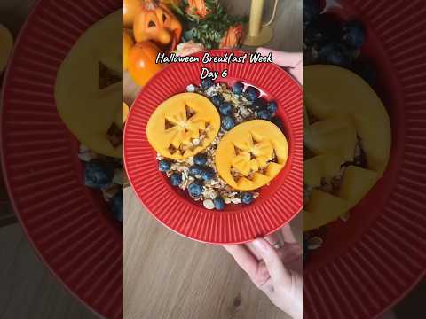 Spooky oatmeal with persimmon pumpkins🎃