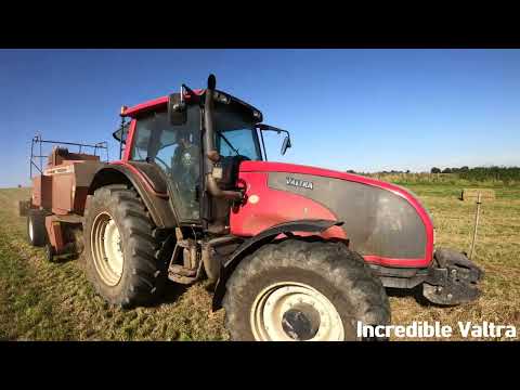 2009 Valtra T151 6.6 Litre 6-Cyl Diesel Tractor (159 HP) with Heston 4750 Trailed Bailer