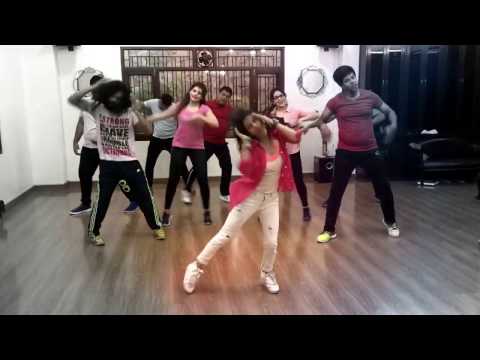 ZUMBA FITNESS | GULABI 2.0 | BOLLYWOOD DANCE FITNESS |ZIN MANISHA