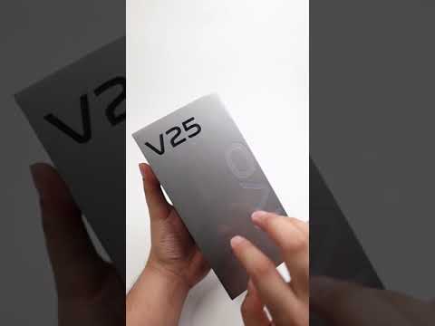 Unboxing the vivo V25 🤩