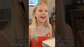 Little Girl SHUTS DOWN NYC Restaurant when she sings High Notes!!! #singer #highnotes #vocalcoach