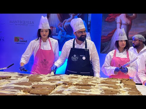 Biggest Cake | Harley's India Sets Guinness World Record with 2254 kg Russian MedovikHoney Cake