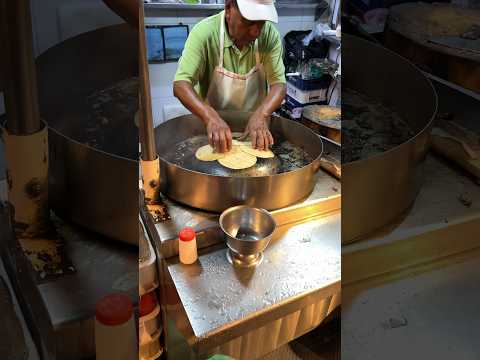 Street Tacos in Mexico City #mexico #tacos