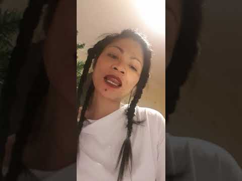 Filipina try to sing hungarian song