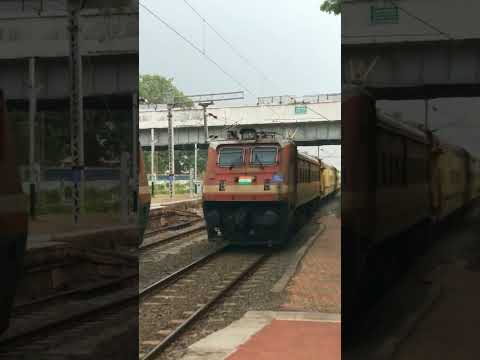 12480 Suryanagari Express Skip Dahanu Road At Full Speed Cross Passenger Train #shorts #dahanu