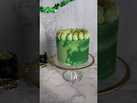 Frost Form Starter+ Kit St Patrick's Day Cake