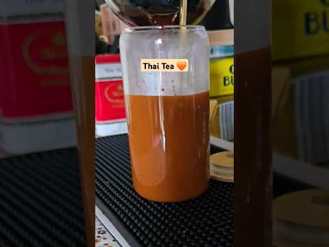 it is "ชาไทย" แถวบ้านเรียก "ชาเย็น" 🤭  Thai tea 🧡 #ชงชาไทยเก็บไว้ใส่ตู้เย็น #thaitea #thailand