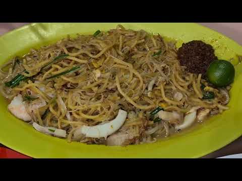 Whampoo Market & Food Center-Hokkien Mee, Char Kway Teow, oyster omelette