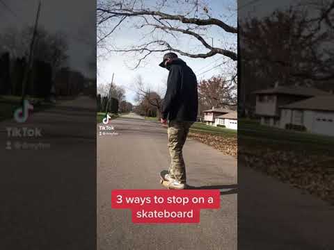 How to stop on a Skateboard #skateboarding #skatetips #shorts