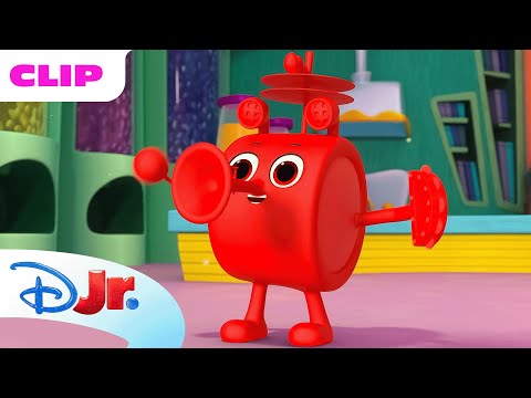 Morphle and the Magic Pets "They Spiky Hug" Episode Clip | @disneyjr x @Morphle