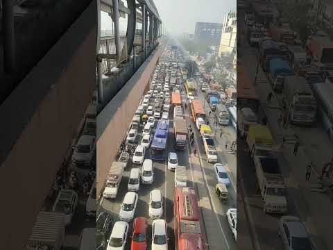 Delhi Metro View #delhi #metro #view #shorts #youtubeshorts #vlog #trending #traffic #travel