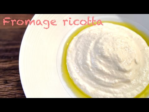 [Super easy with 3 ingredients!  ] How to make homemade ricotta cheese.