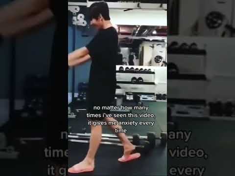 Chanyeol vs Baekhyun In Weightlifting | EXO Chanyeol and Baekhyun