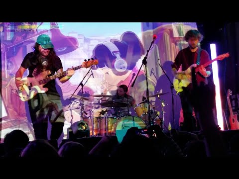 Anamanaguchi - On My Own (Live in Toronto @ Lee's Palace, April 23rd, 2022)