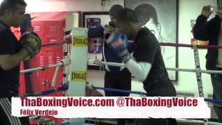 Puerto Rican Olympian Félix Verdejo Doing Serious Pad Work