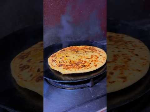 #aluparatha 😋😍 #youtubeshortsviral #food #varle #foodclips #shorts #shortvideo #terning