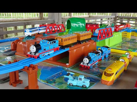 Thomas the Tank Engine & Chuggington ☆ Let's run the train with Plarail Odekake Bag!