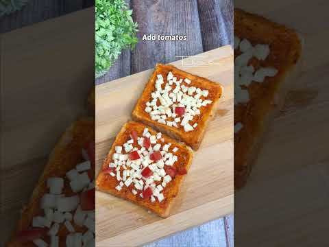 BREAD CHEESY  PIZZA | QUICK & EASY RECIPE | #pizza #shorts #youtubeshorts #trending