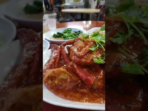 Singapore Famous Chilli Crab With Fried Mantou #shorts