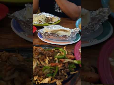 점심먹으러 멕시칸 식당 #fajita #taco