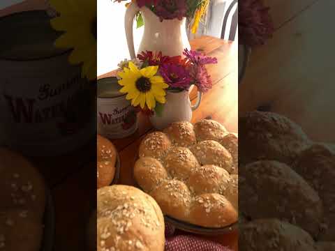 A bread baking day to try out a honey oat loaf and hot rolls 🍯 #microbakery #yeastbread