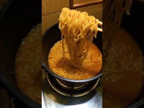 Spicy noodles recipe #easyrecipes #viralshorts2024 #easytocook