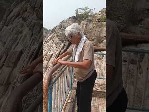 Walking up to the viewpoint at the Dhuadhar falls in Jabalpur....