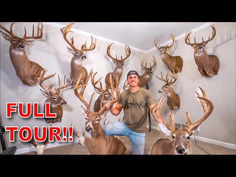 Lee's INSANE TROPHY ROOM Explored!! (GIANT CITY BUCKS!!) Limo Giveaway???