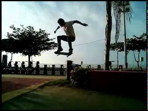 Skate on Vila Velha street