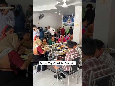 Must Try Famous Food In Dwarka #trending #viralvideo #short #dhokla #bhel #streetfood #shorts