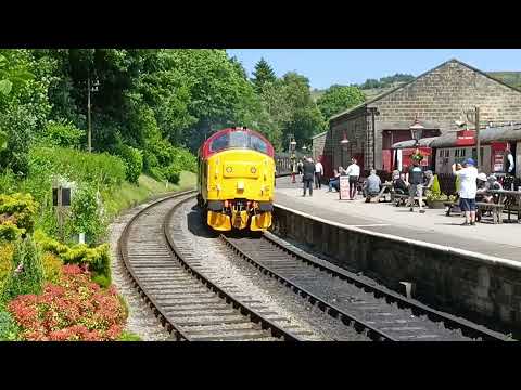 KWVR Diesel Gala, Class 50  Class 37 'Western', Double Header Day. Stay With Us World Travel And Art