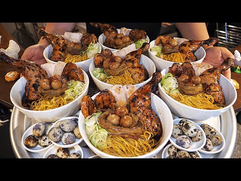 Topped with a huge chicken leg topping! Amazing Japanese style chicken Ramen / Korean street food