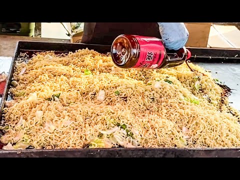 japanese street food- yakisoba 焼きそば stir fry noodles