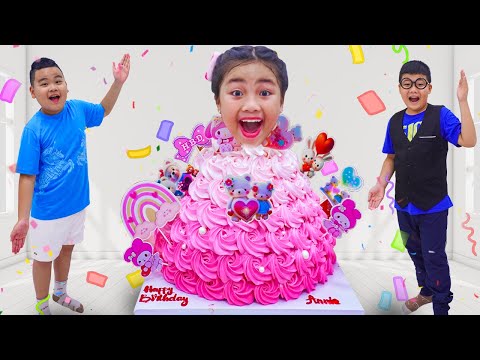 Annie and 10th Birthday Special Story with Princess Cake & Friends