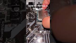 How to install a intel CPU (LGA 1151) #computers #gamingcomputer #pcs #buildingpc